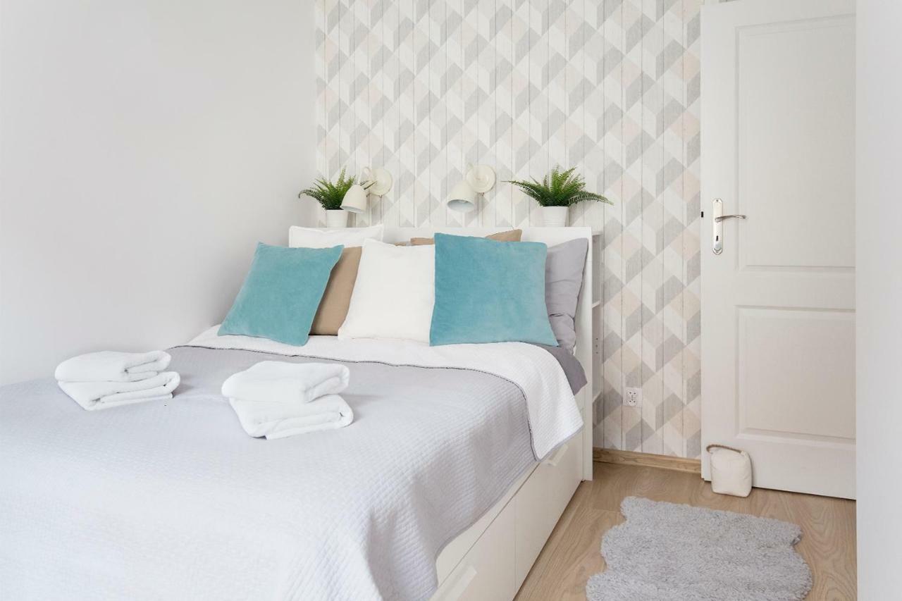 Apartament Mietowy | Chill And The City Apartments Gdańsk Exteriör bild